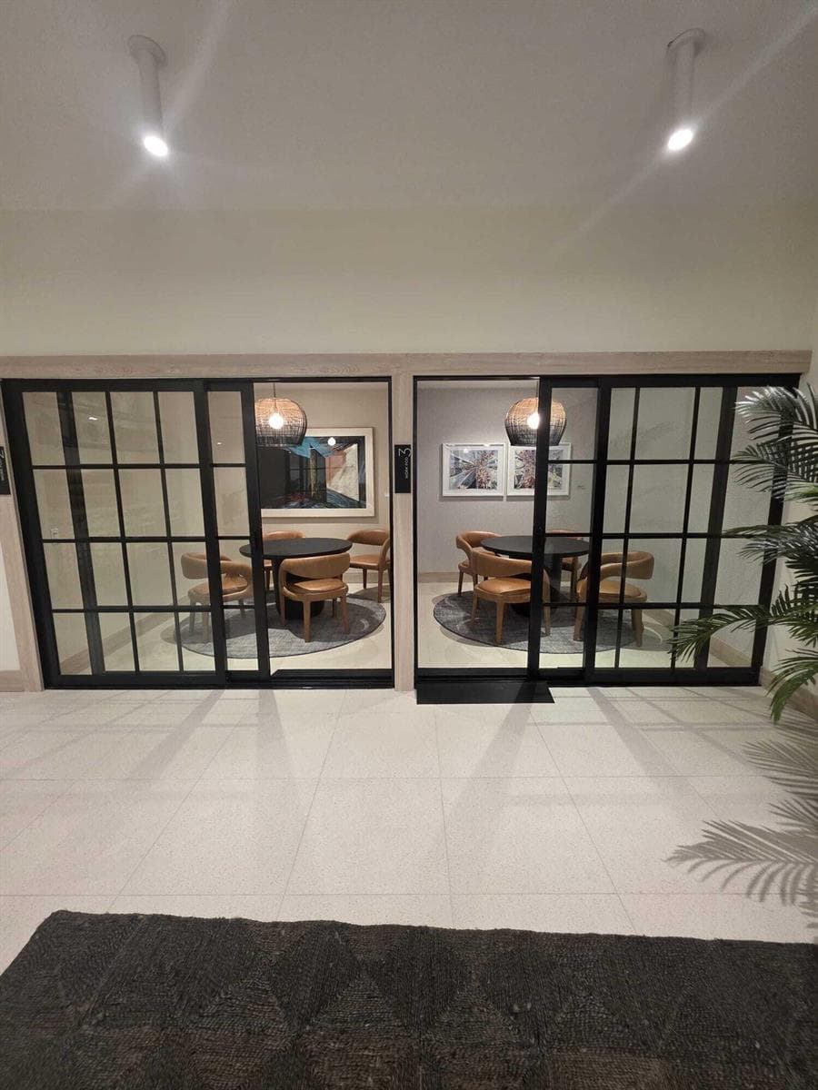 225 N Miami Avenue # 804, Miami FL 33128 — 40