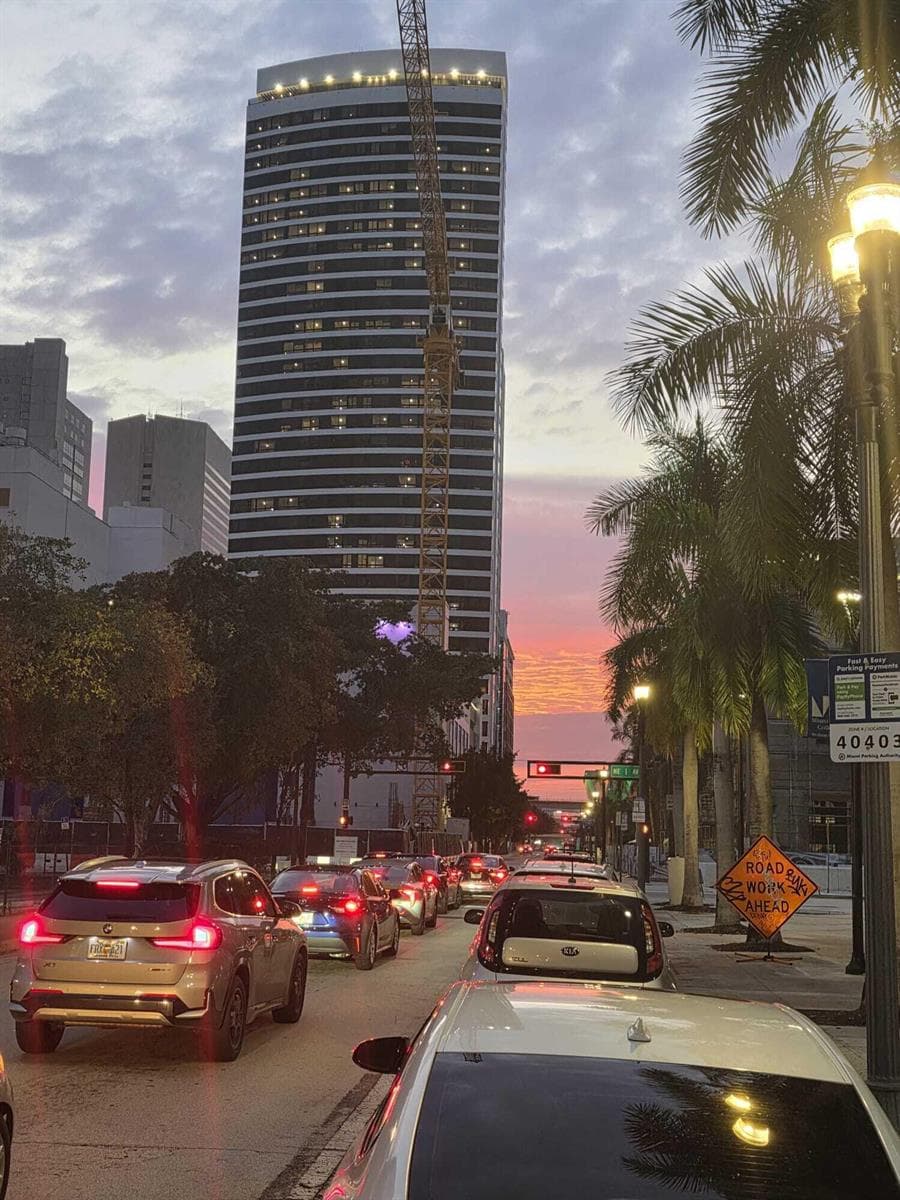 225 N Miami Avenue # 804, Miami FL 33128 — 29