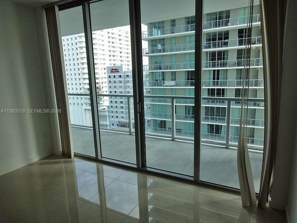 1111 SW 1 AV, Miami FL 33130 — 5