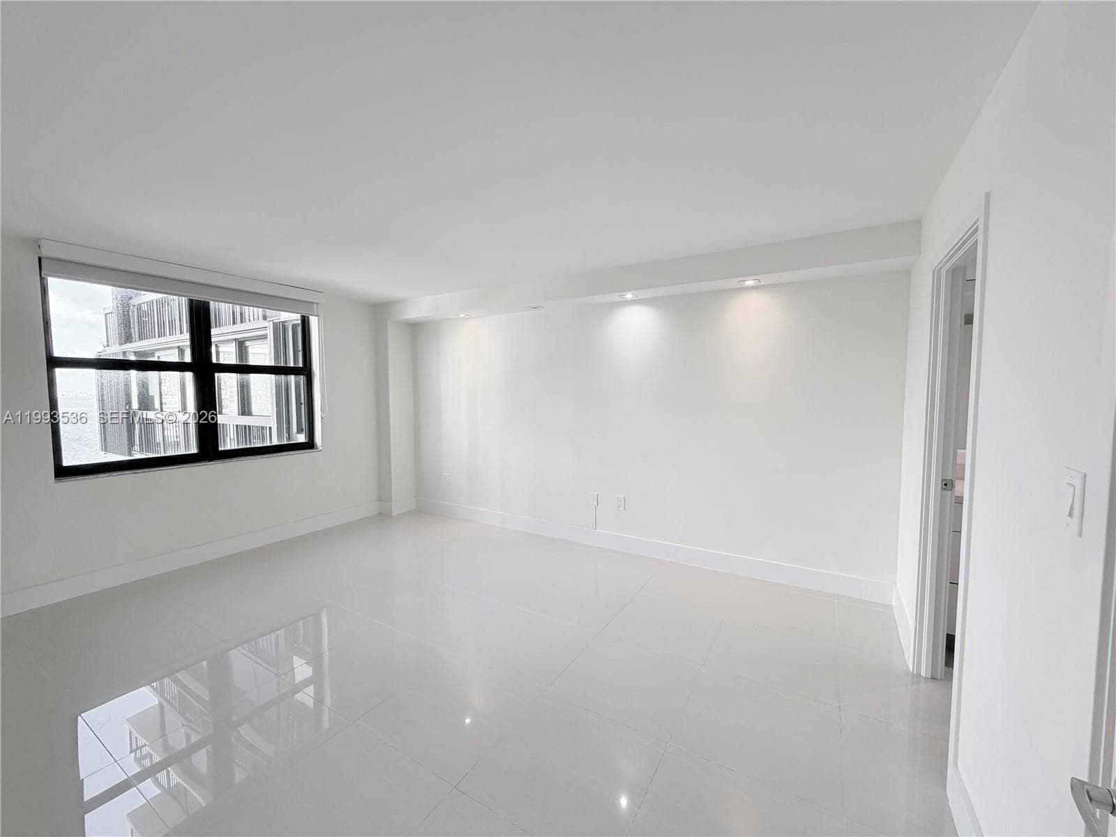 2333 Brickell Ave # 1407, Miami FL 33129 — 9