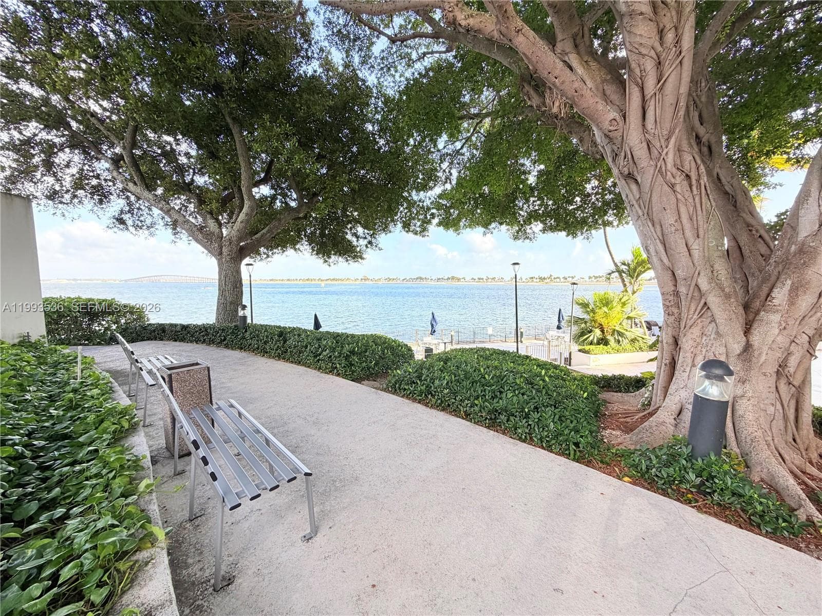 2333 Brickell Ave # 1407, Miami FL 33129 — 24