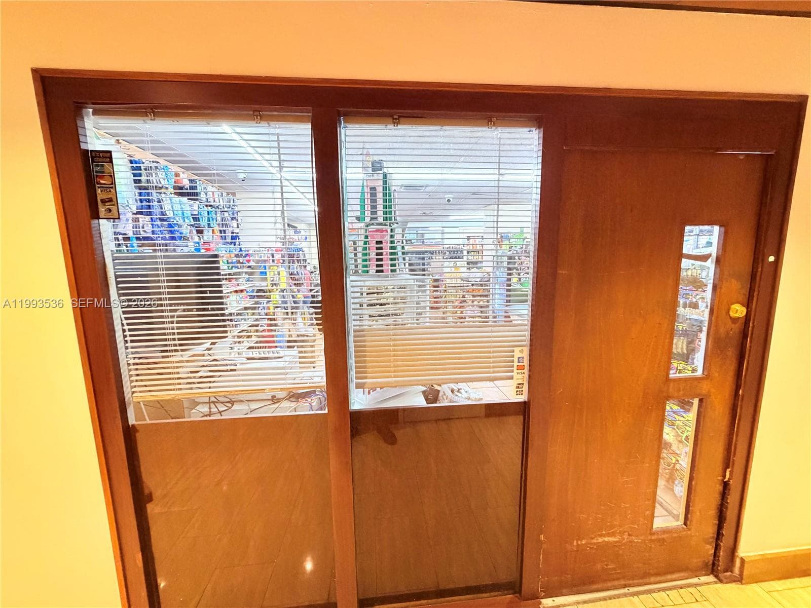 2333 Brickell Ave # 1407, Miami FL 33129 — 34