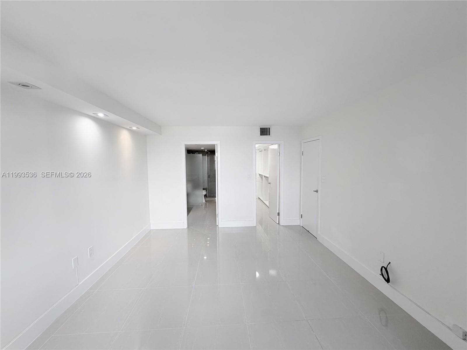 2333 Brickell Ave # 1407, Miami FL 33129 — 10
