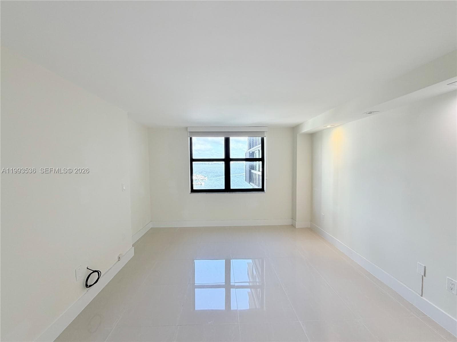 2333 Brickell Ave # 1407, Miami FL 33129 — 15
