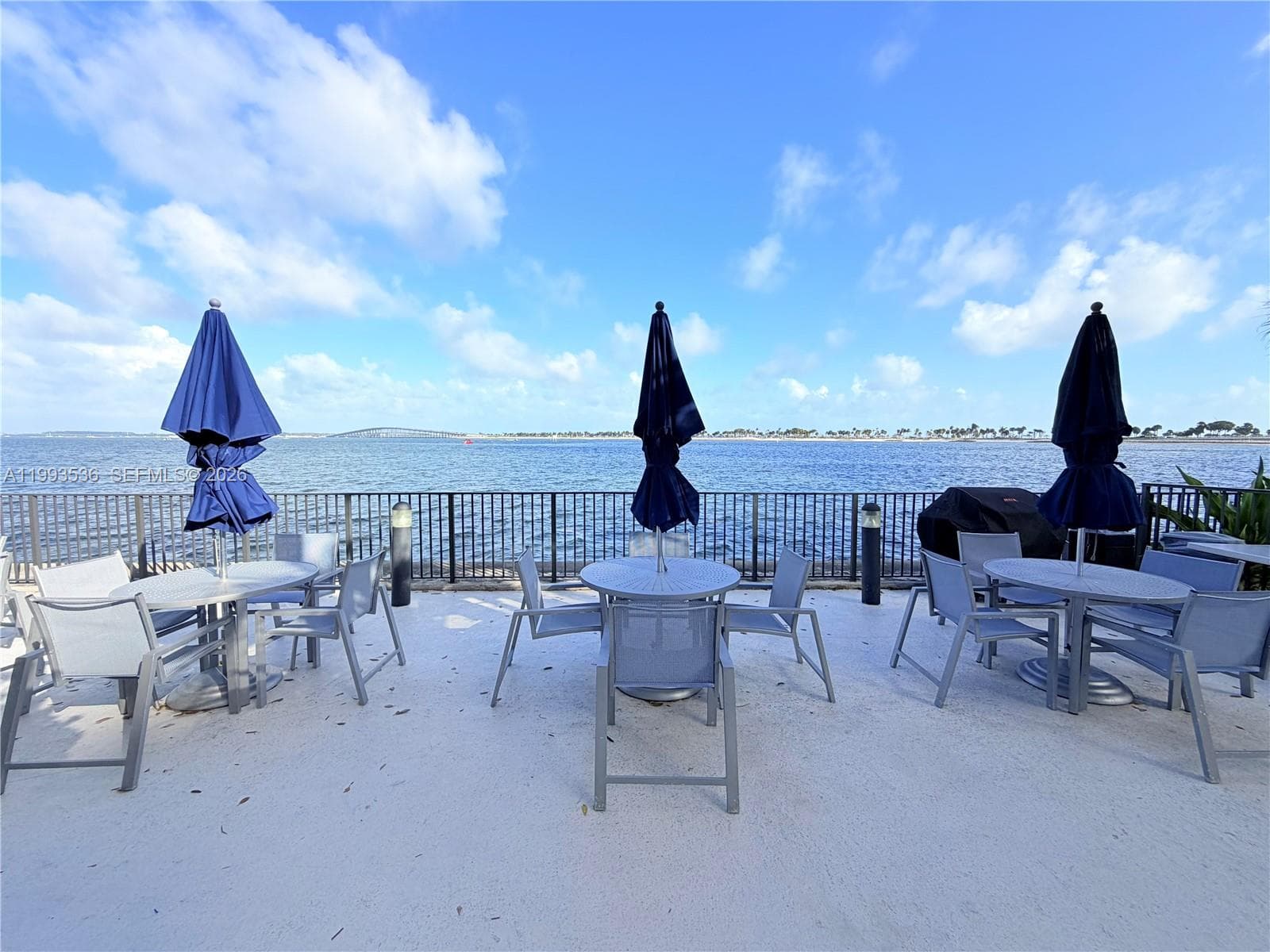 2333 Brickell Ave # 1407, Miami FL 33129 — 25
