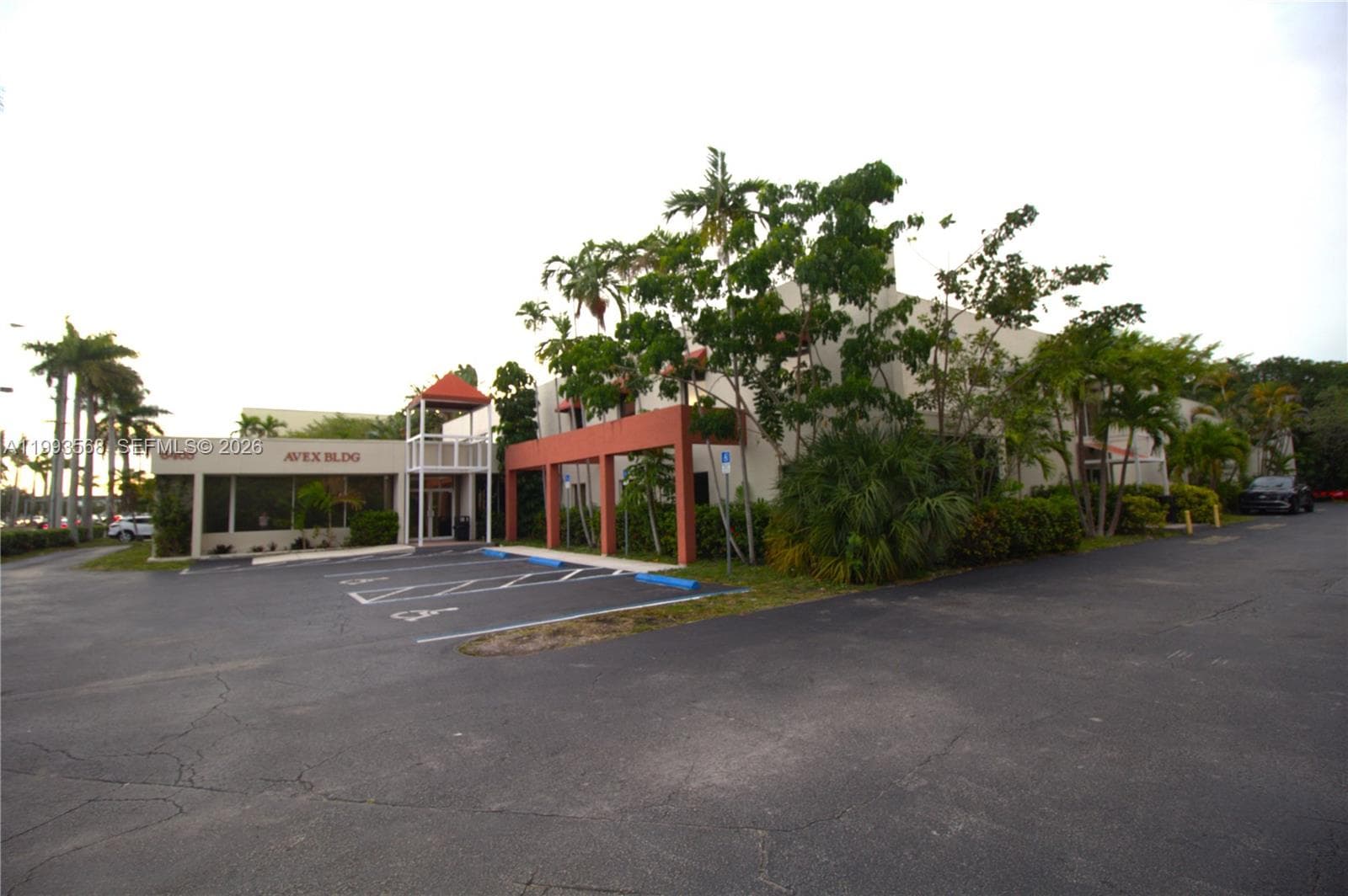 6405 NW 36th St, Virginia Gardens FL 33166 — 17
