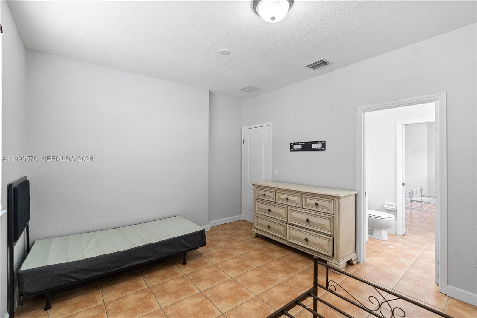 18140 NW 90th Ave, Hialeah FL 33018 — 43