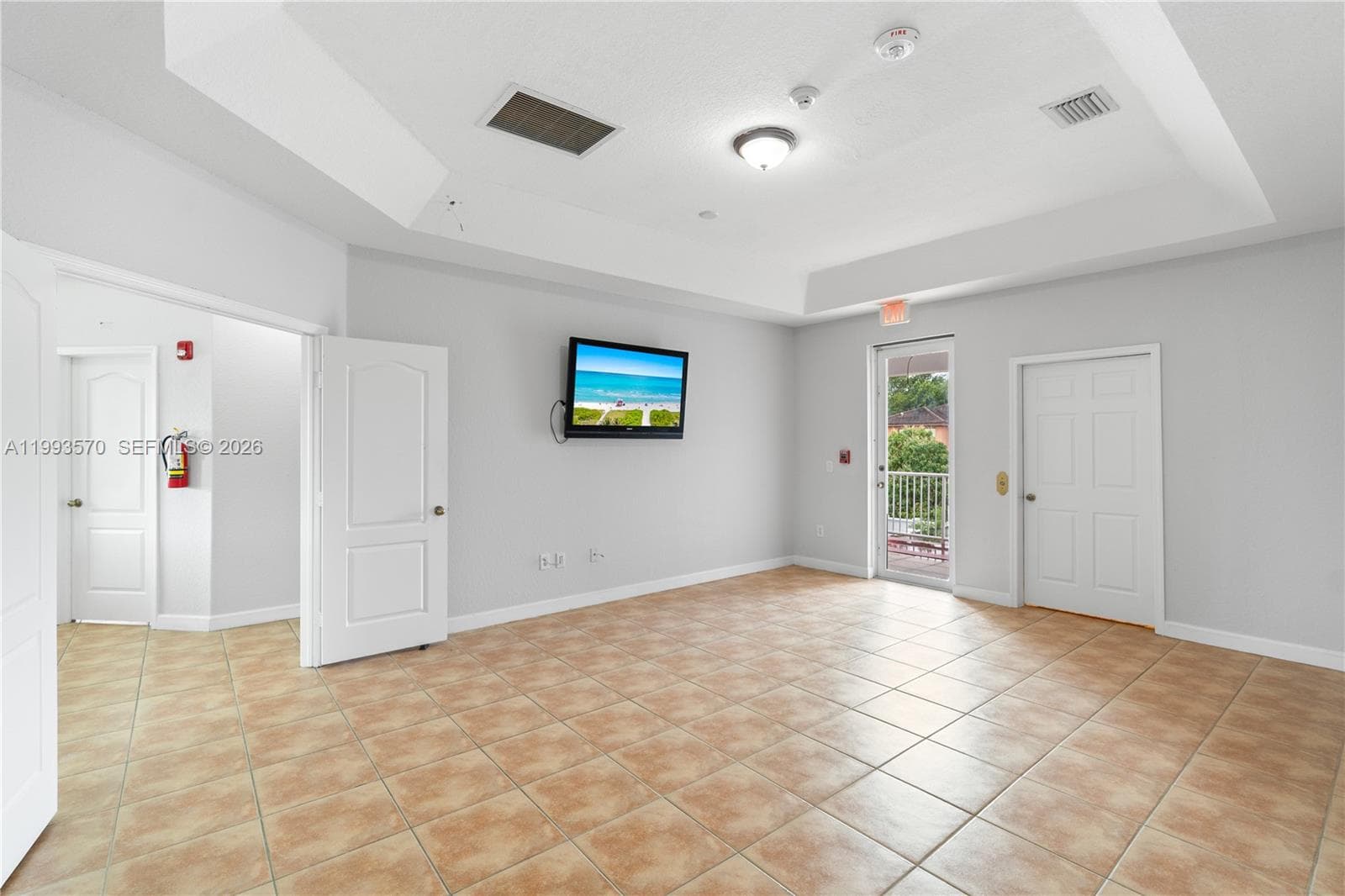 18140 NW 90th Ave, Hialeah FL 33018 — 45