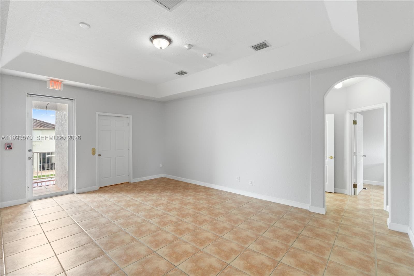 18140 NW 90th Ave, Hialeah FL 33018 — 44