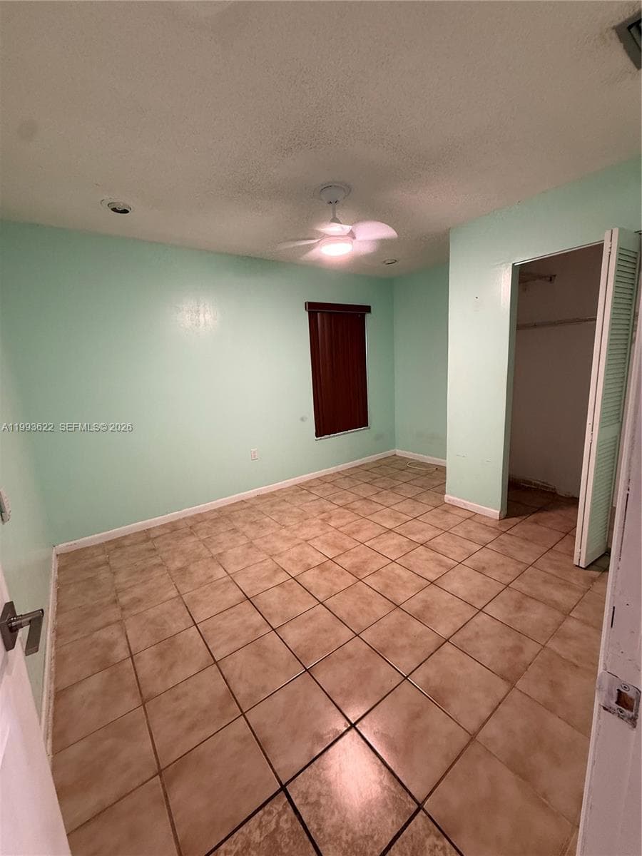 Country Lake Homes 2nd Ad, Hialeah, FL — 12
