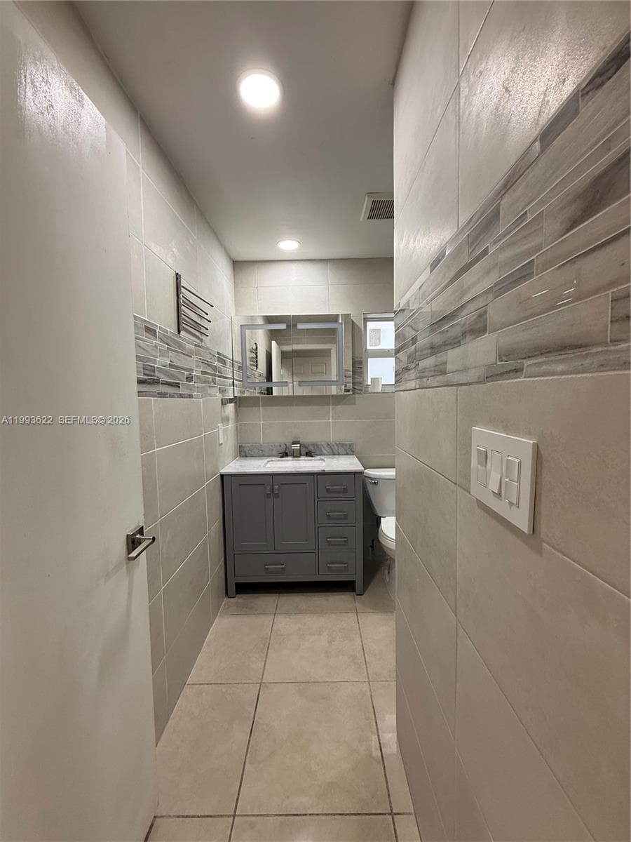 Country Lake Homes 2nd Ad, Hialeah, FL — 9