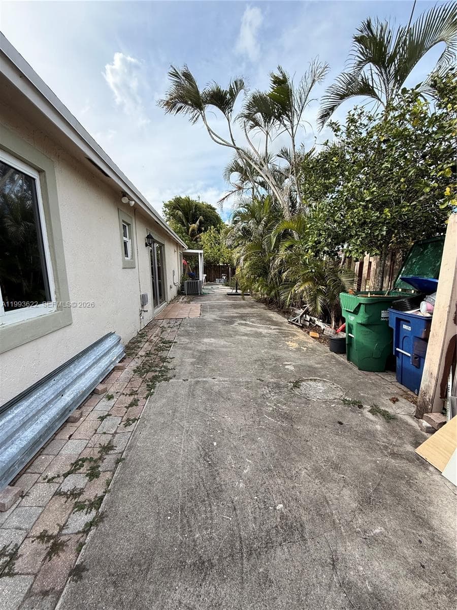 Country Lake Homes 2nd Ad, Hialeah, FL — 19