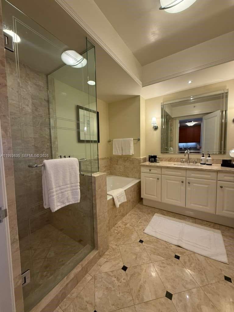 1435 Brickell Ave # 3305, Miami FL 33131 — 9