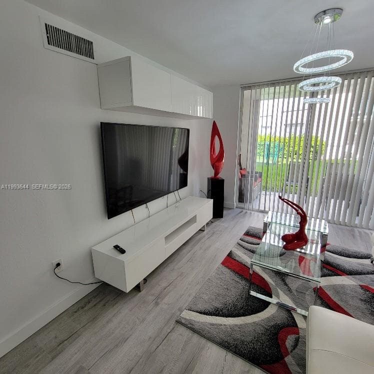 4370 NW 107th Ave # 107, Doral FL 33178 — 17