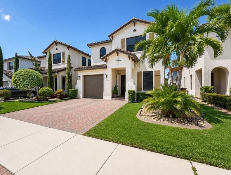 9776 W 34th Ave, Hialeah FL 33018 — 1