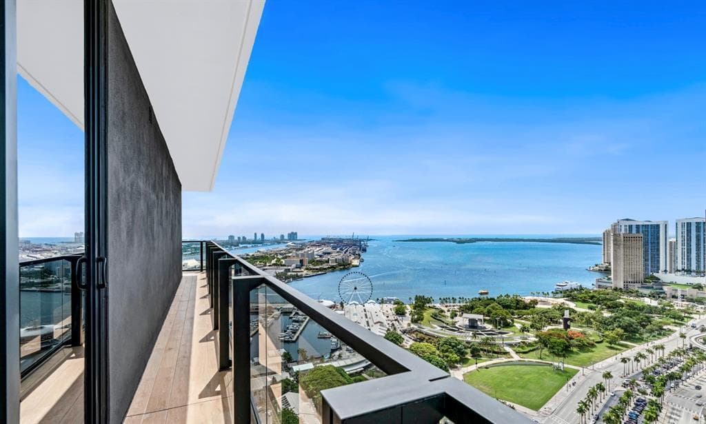 398 NE 5th Street # 4015, Miami FL 33132 — 1