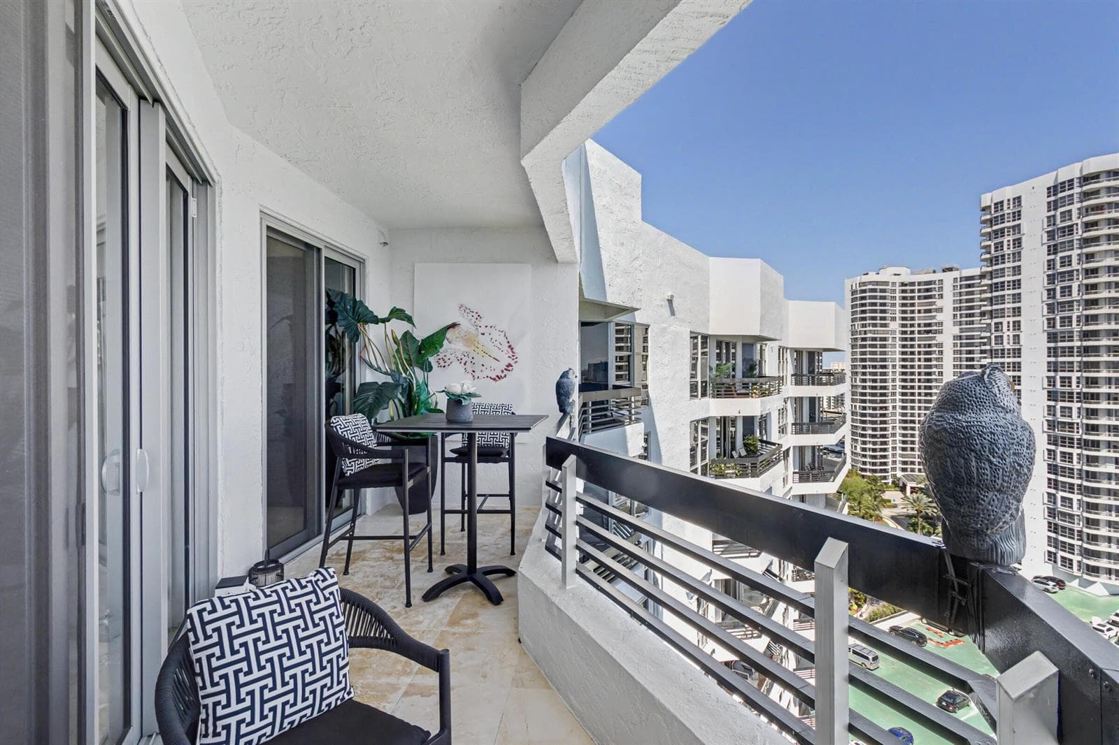 3600 Mystic Pointe Drive, Aventura FL 33180 — 17