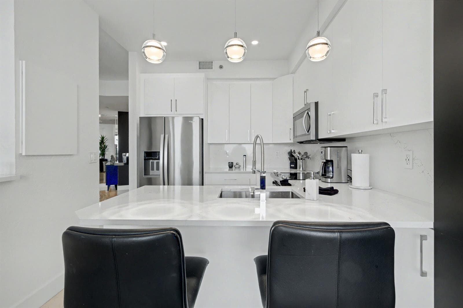 3600 Mystic Pointe Drive, Aventura FL 33180 — 30