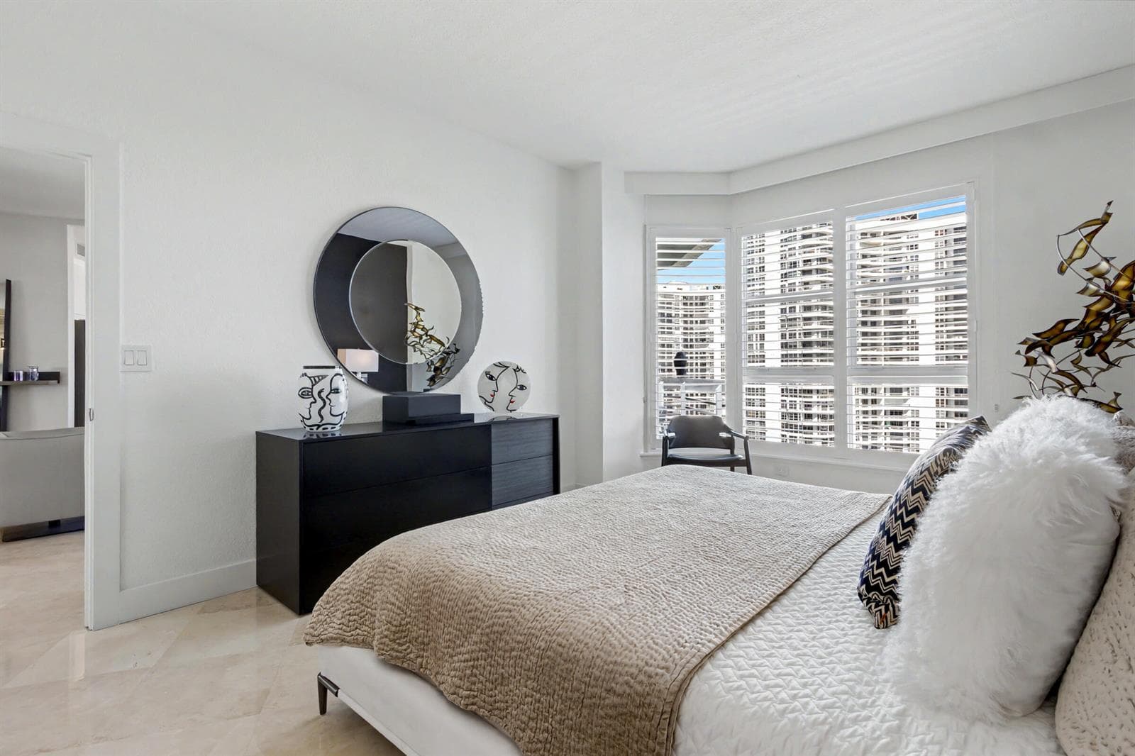 3600 Mystic Pointe Drive, Aventura FL 33180 — 39