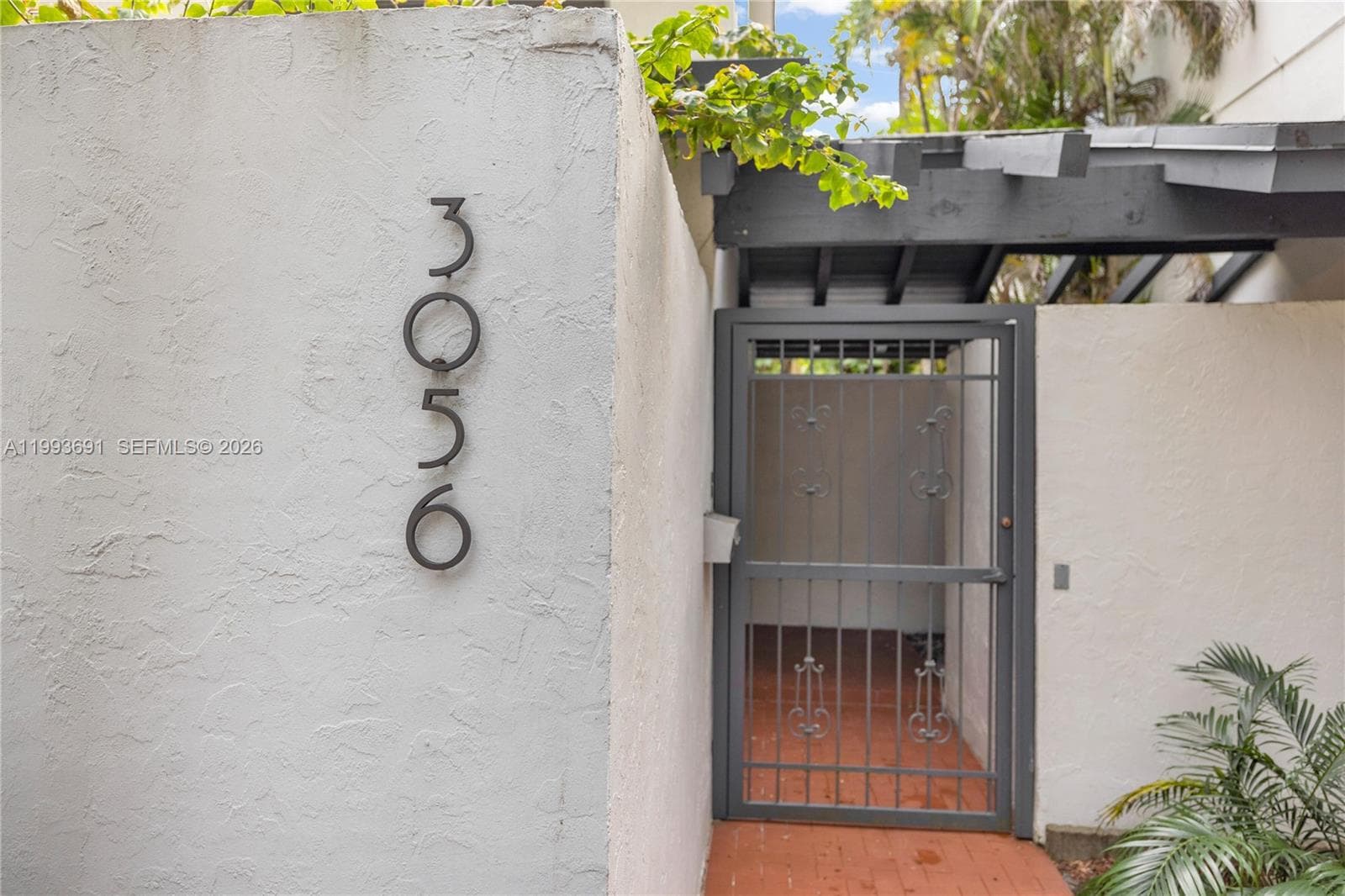 3056 Shipping Ave # 2, Miami FL 33133 — 9