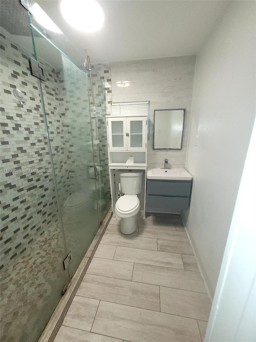 5720 NE Miami Pl, Miami FL 33137 — 16