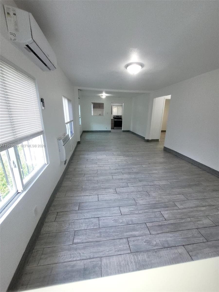5720 NE Miami Pl, Miami FL 33137 — 22
