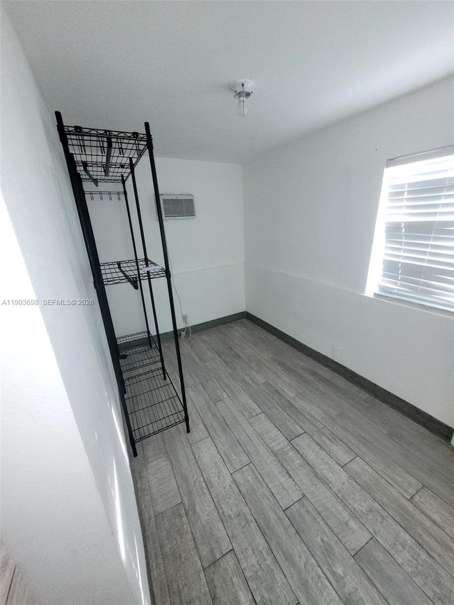 5720 NE Miami Pl, Miami FL 33137 — 20