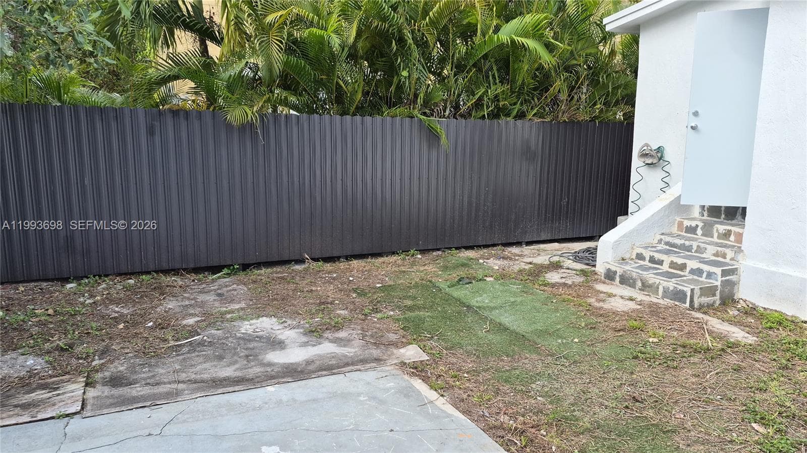5720 NE Miami Pl, Miami FL 33137 — 8