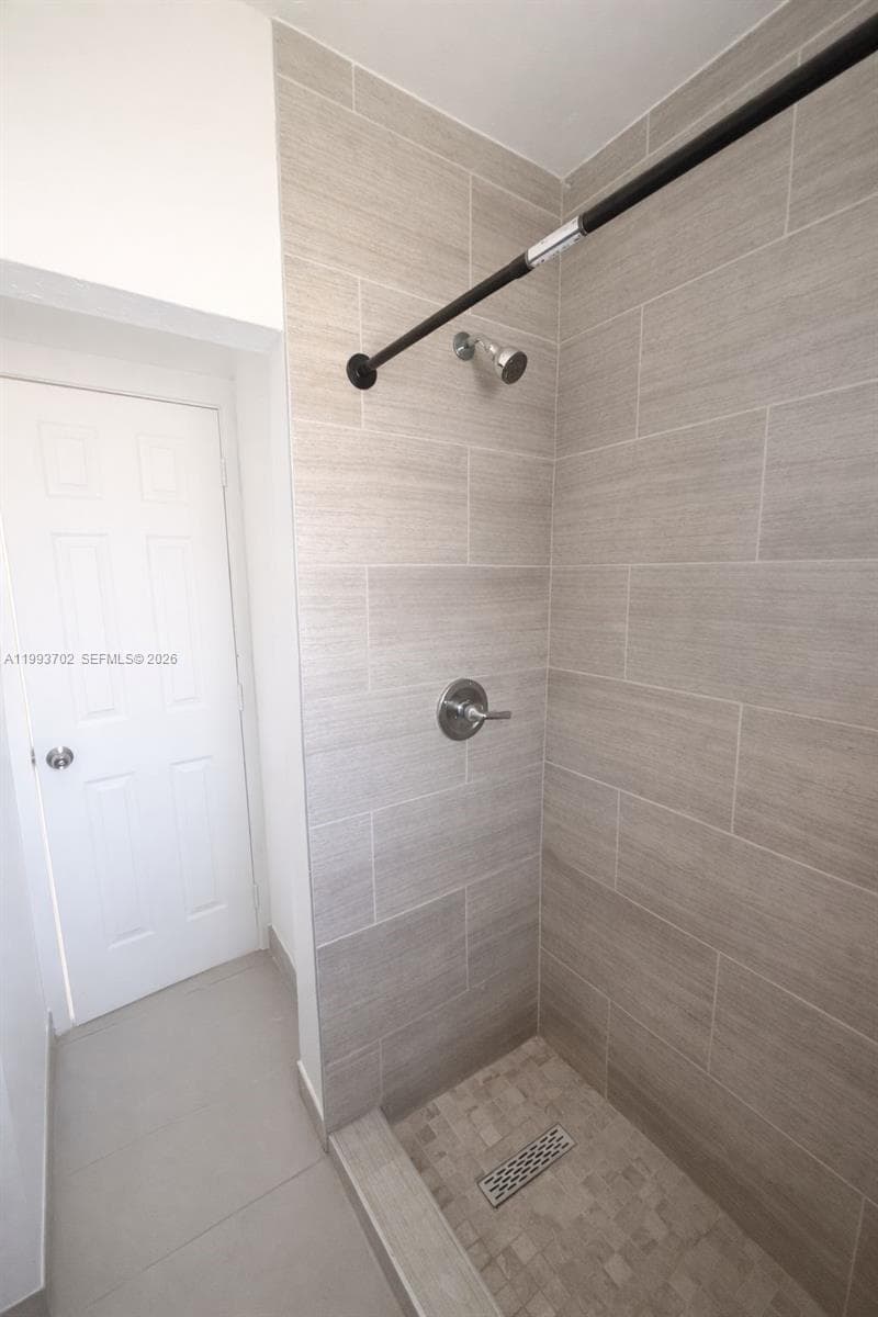 1538 NW 66 ST # 1, Miami FL 33147 — 6