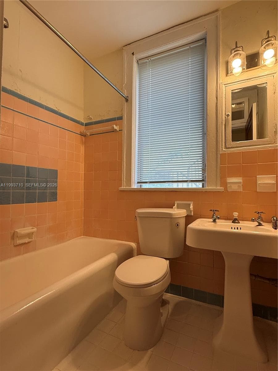 1361 Meridian Ave # 4, Miami Beach FL 33139 — 11