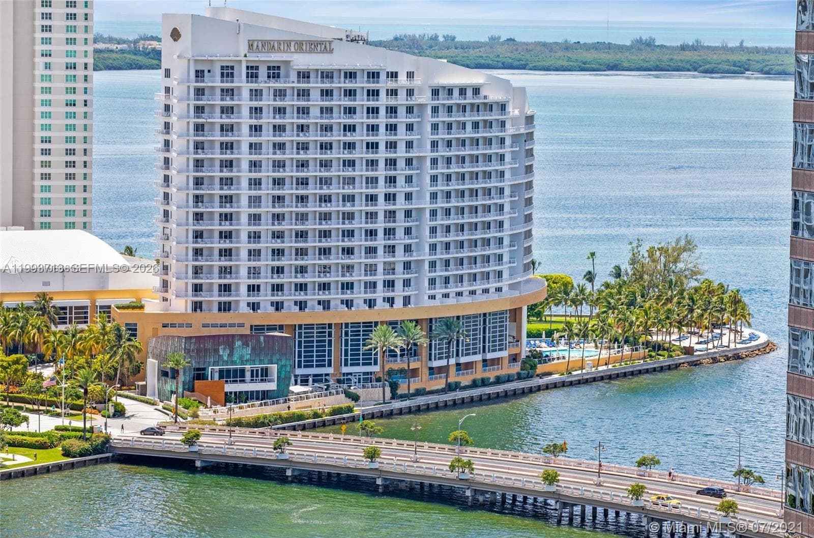 500 Brickell Ave # 2708, Miami FL 33131 — 2