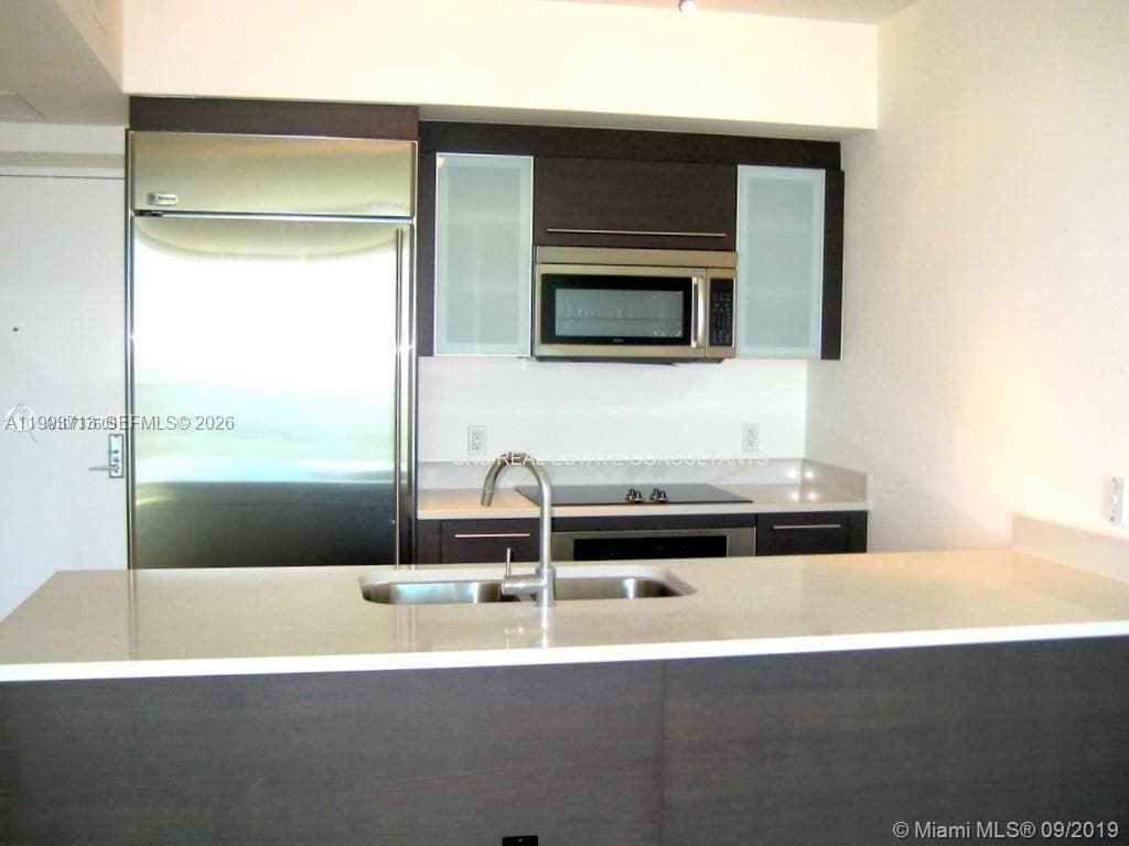 500 Brickell Ave # 2708, Miami FL 33131 — 5