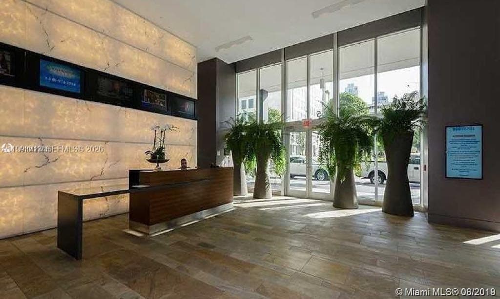 500 Brickell Ave # 2708, Miami FL 33131 — 10