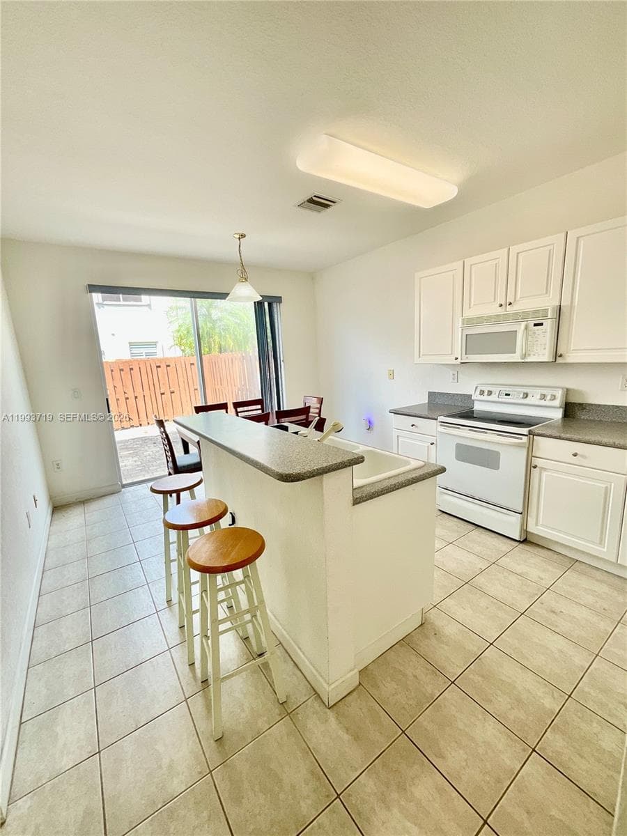 5628 NW 113th Ave # 5628, Doral FL 33178 — 7