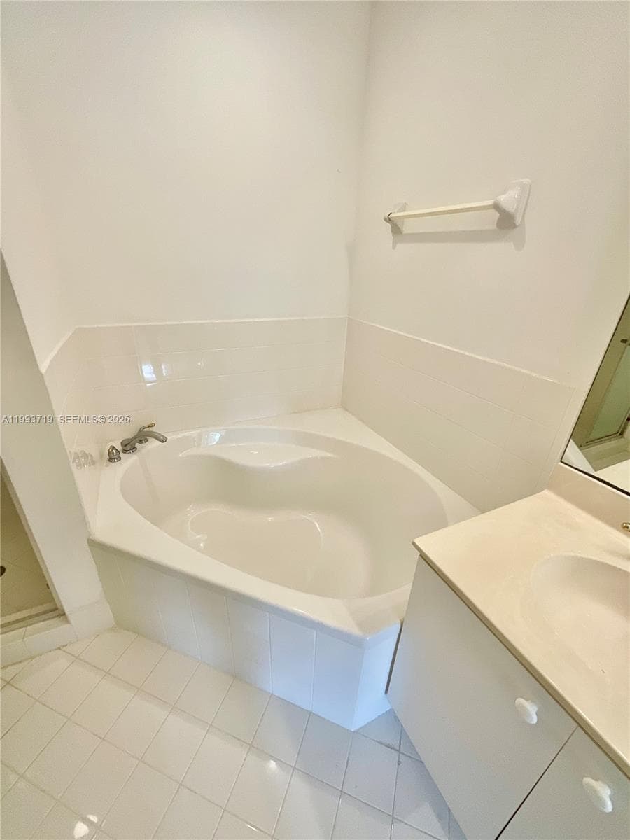 5628 NW 113th Ave # 5628, Doral FL 33178 — 33