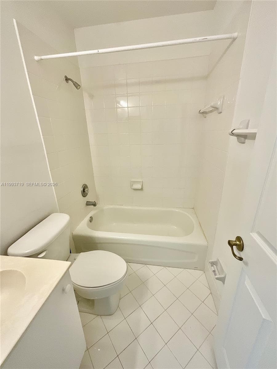5628 NW 113th Ave # 5628, Doral FL 33178 — 44