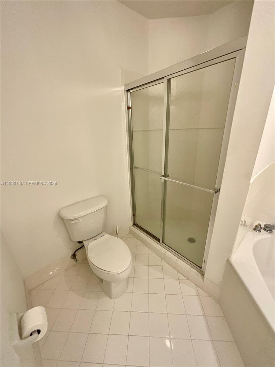 5628 NW 113th Ave # 5628, Doral FL 33178 — 35