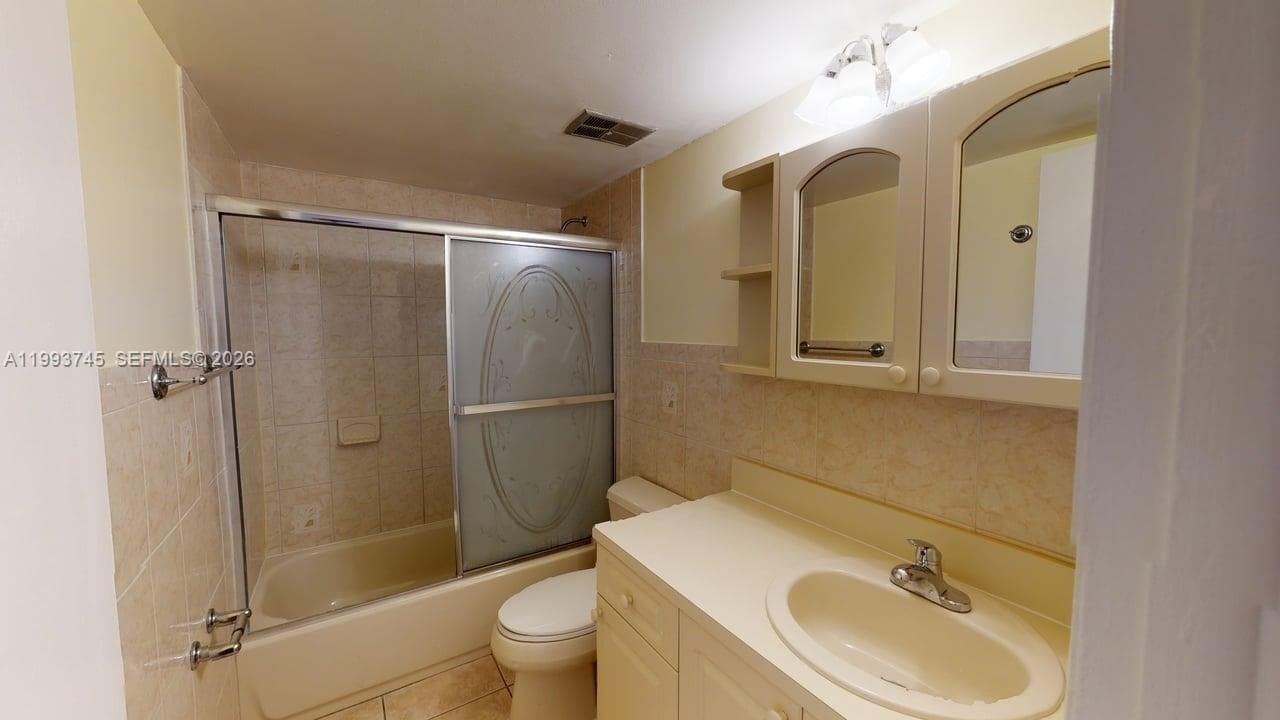 1955 NE 135th St # 301, North Miami FL 33181 — 18