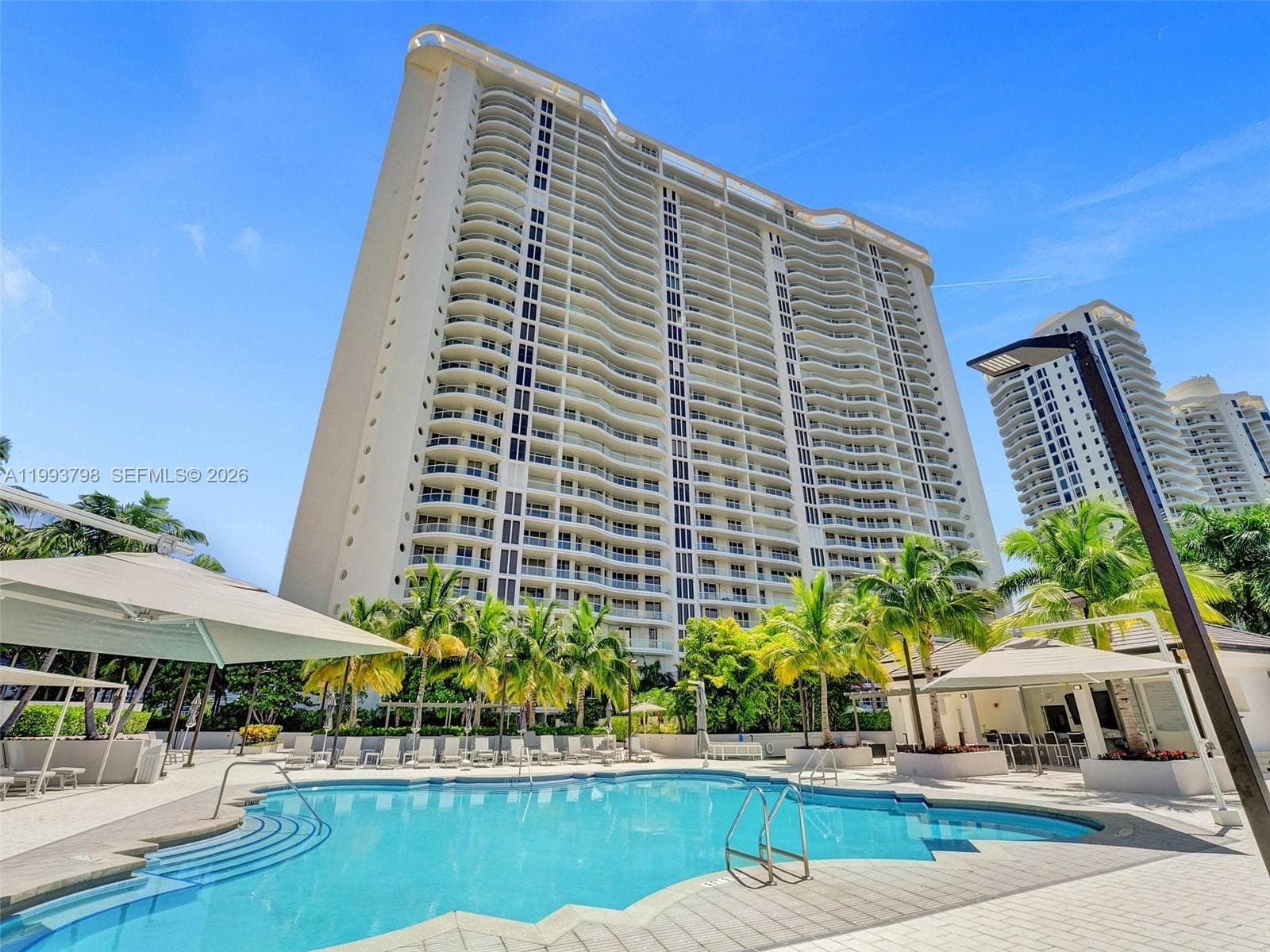 7000 Island Blvd # 1207, Aventura FL 33160 — 46