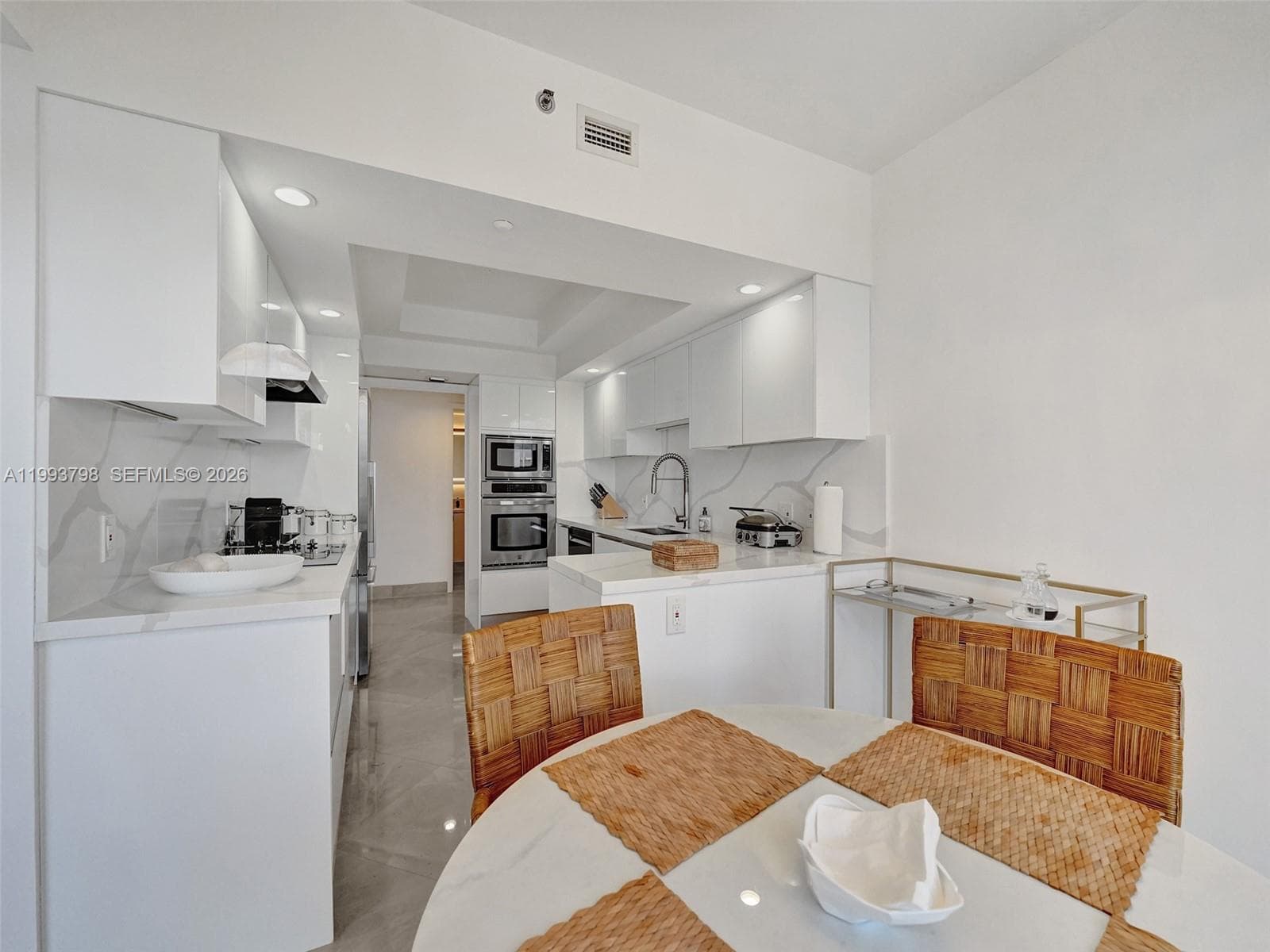 7000 Island Blvd # 1207, Aventura FL 33160 — 13