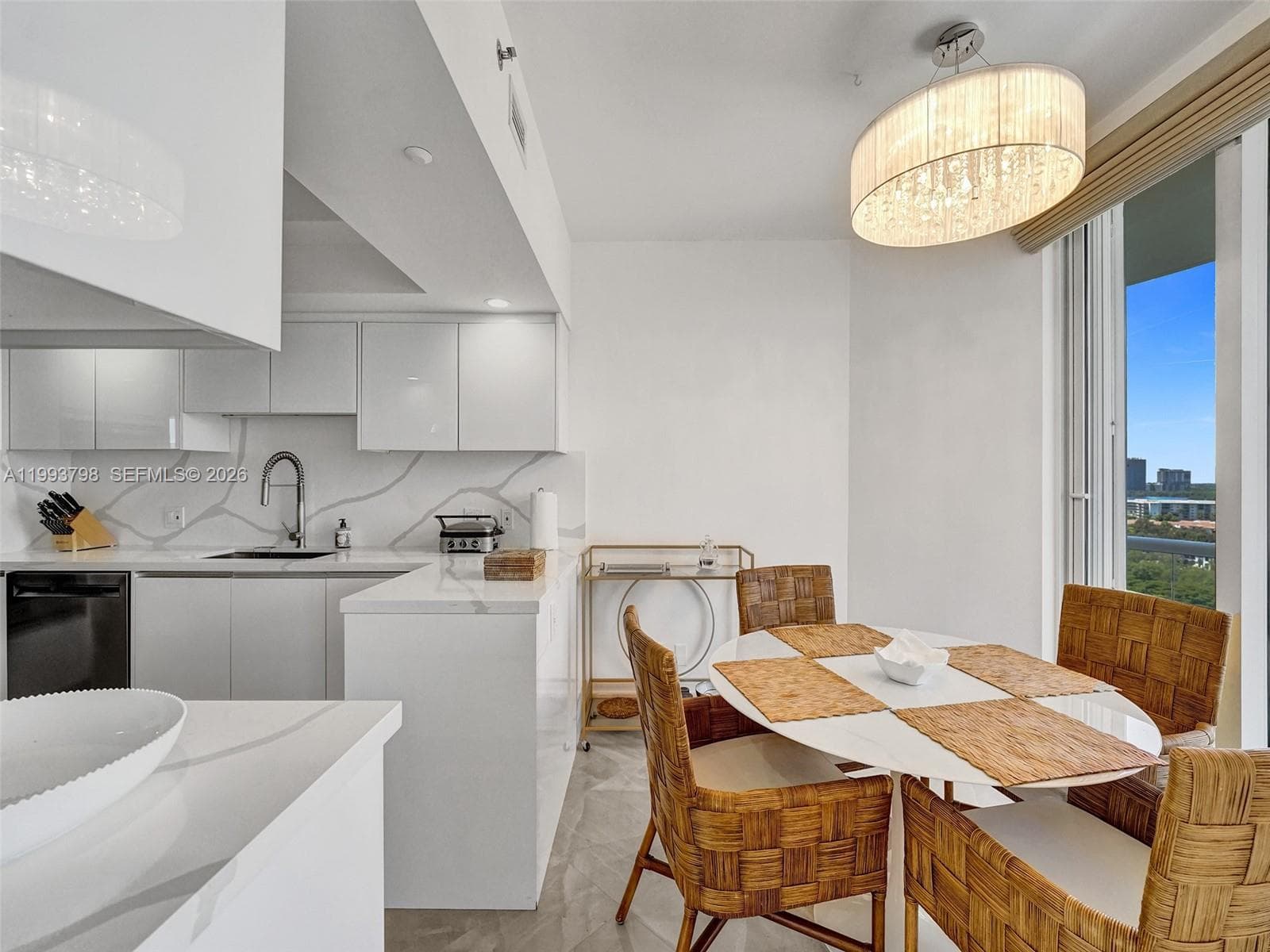 7000 Island Blvd # 1207, Aventura FL 33160 — 12