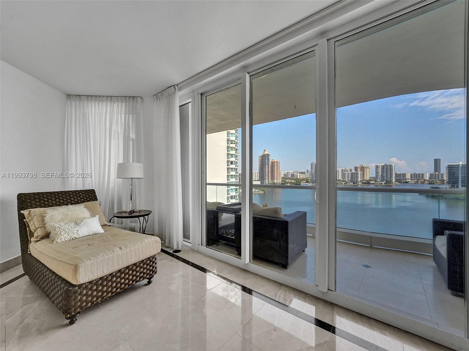 7000 Island Blvd # 1207, Aventura FL 33160 — 7