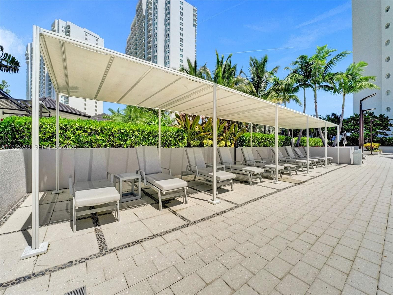 7000 Island Blvd # 1207, Aventura FL 33160 — 45