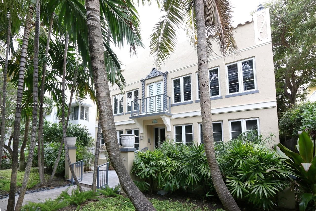1018 Meridian Ave # 6, Miami Beach FL 33139 — 1