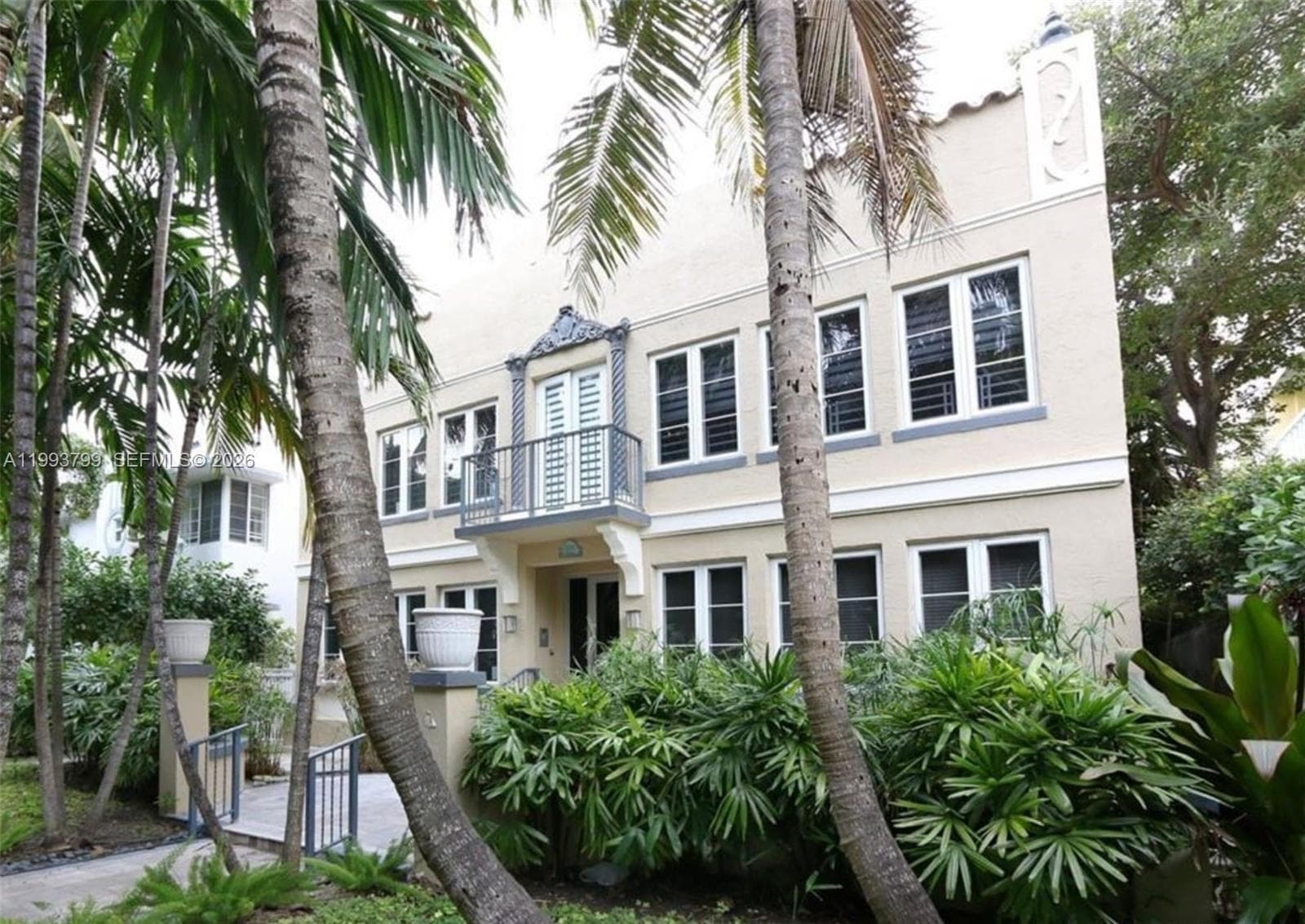 1018 Meridian Ave # 6, Miami Beach FL 33139 — 9