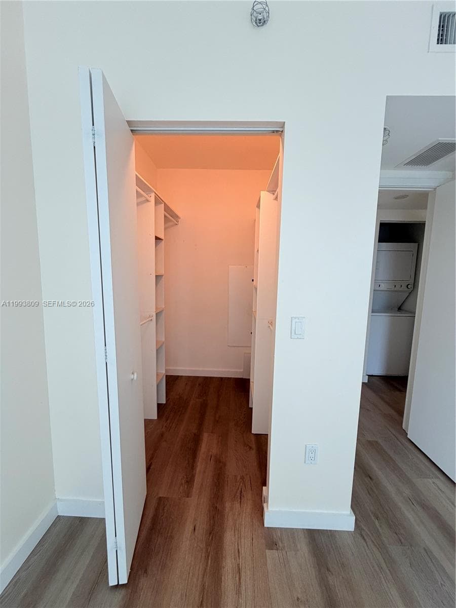 185 SW 7 ST # 2510, Miami FL 33130 — 7