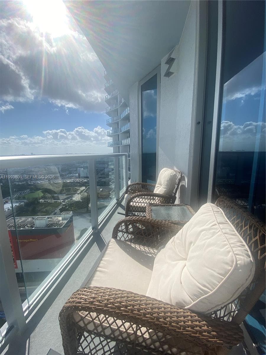 185 SW 7 ST # 2510, Miami FL 33130 — 11