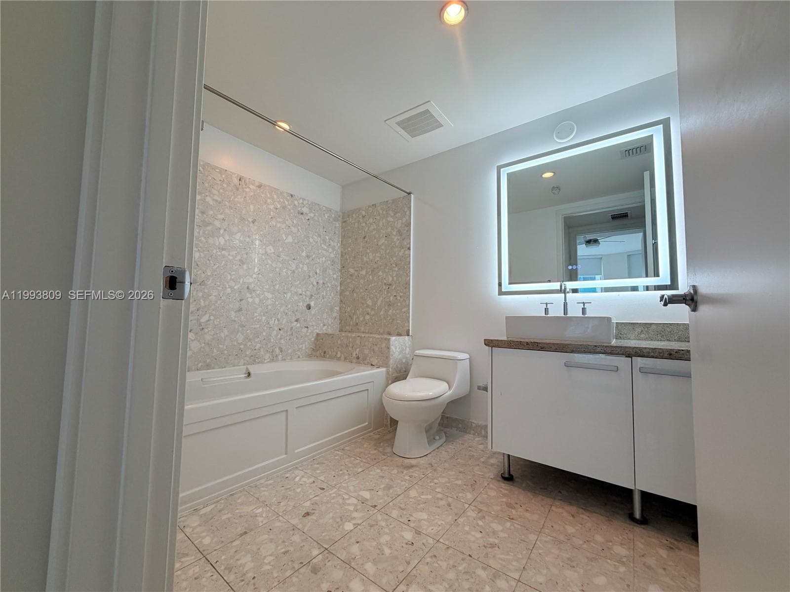 185 SW 7 ST # 2510, Miami FL 33130 — 8