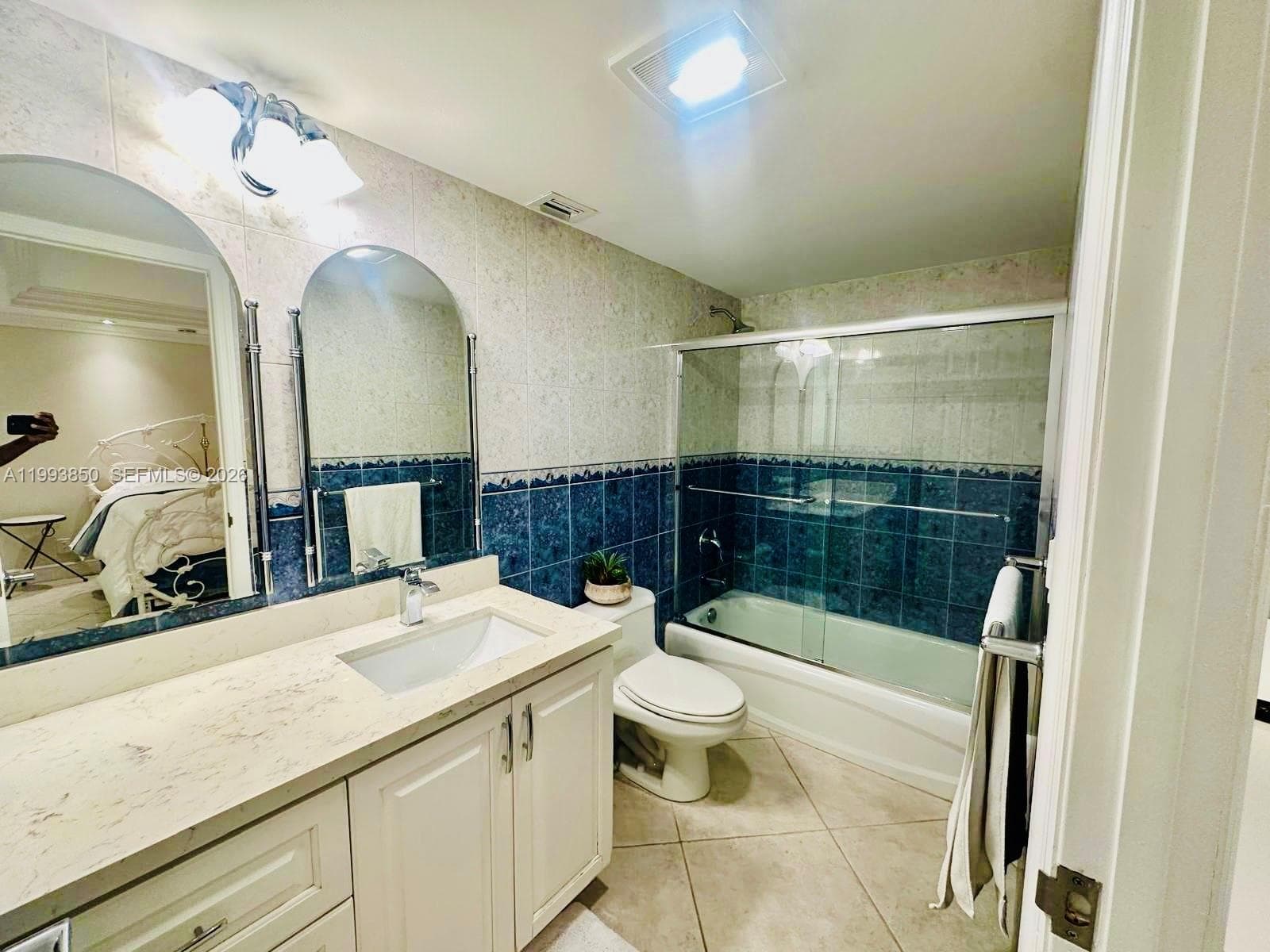2555 Collins Ave # 704, Miami Beach FL 33140 — 10