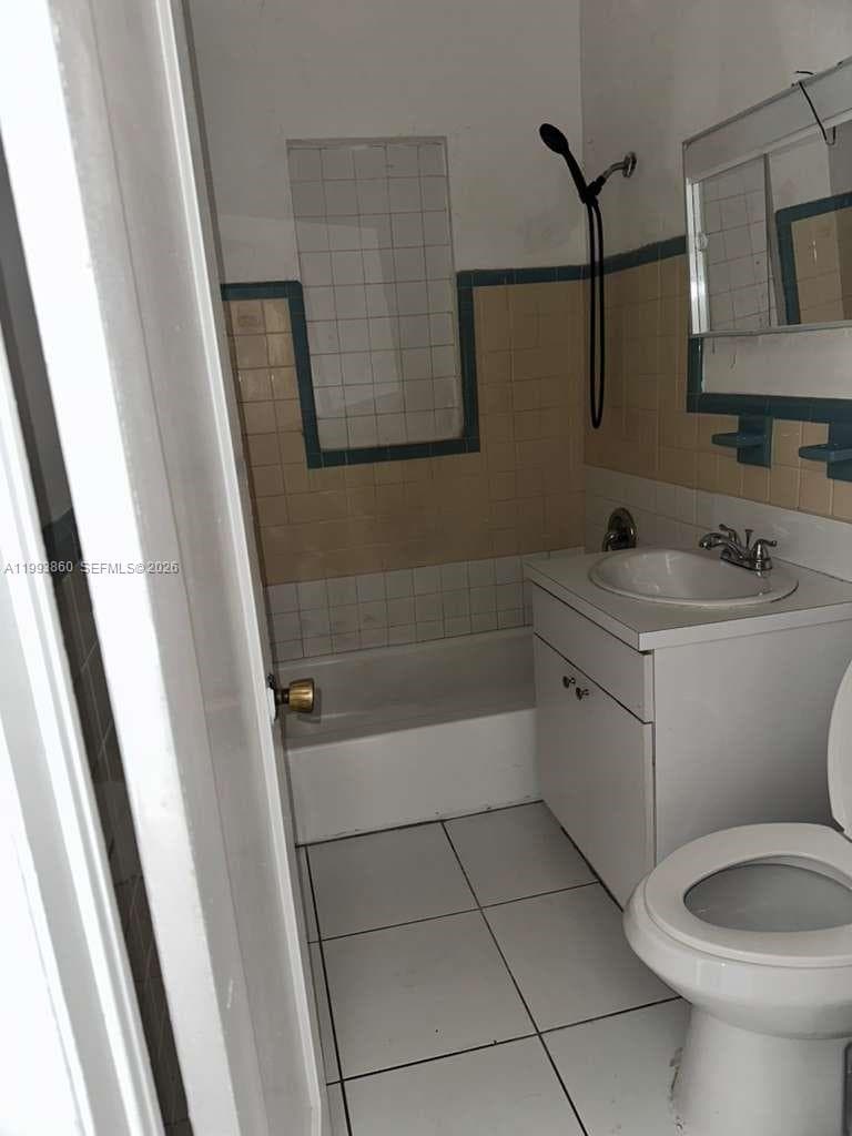 576 NW 147th St # 576, Miami FL 33168 — 16